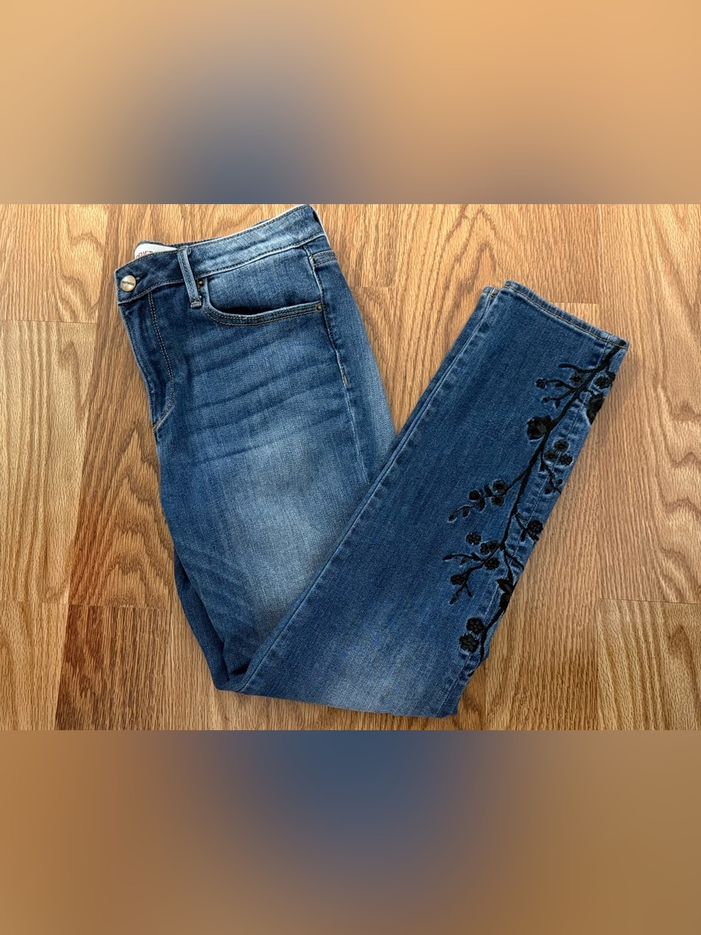 DRIFTWOOD Blue Cropped Jeans with Black Floral Embroidery w30 L 28 - Picture 4 of 8